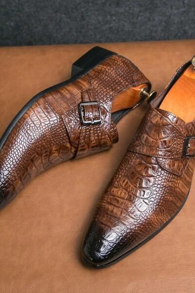 Chaussures plates en cuir faites à la main pour hommes